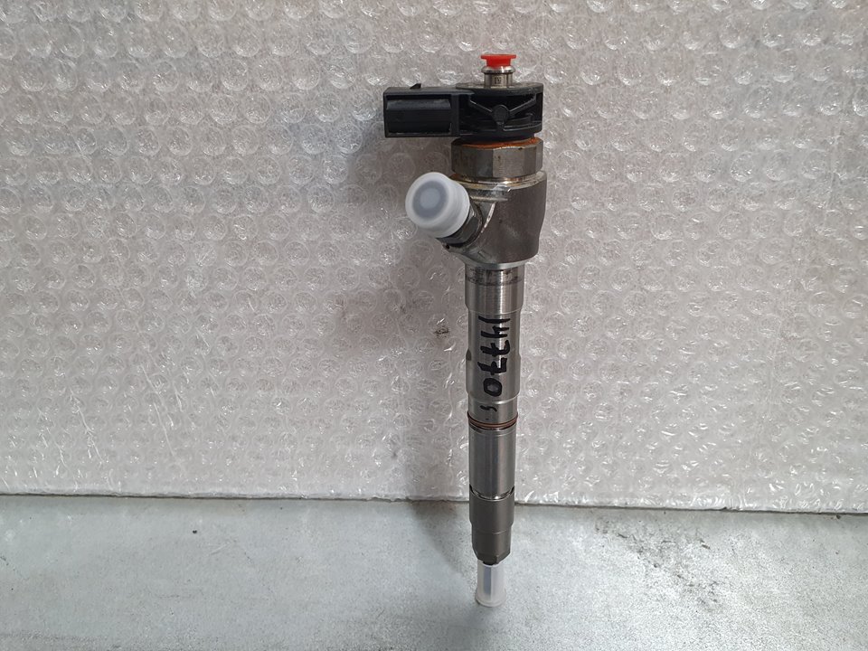 Inyector para Volkswagen Passat Variant (Cb5)