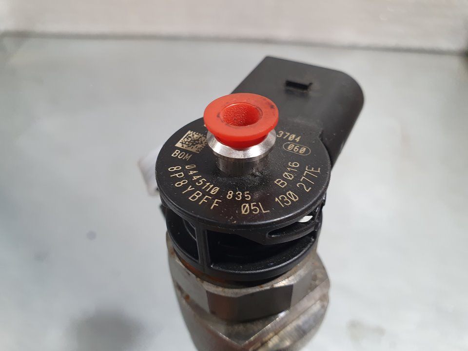 Inyector para Volkswagen Passat Variant (Cb5)