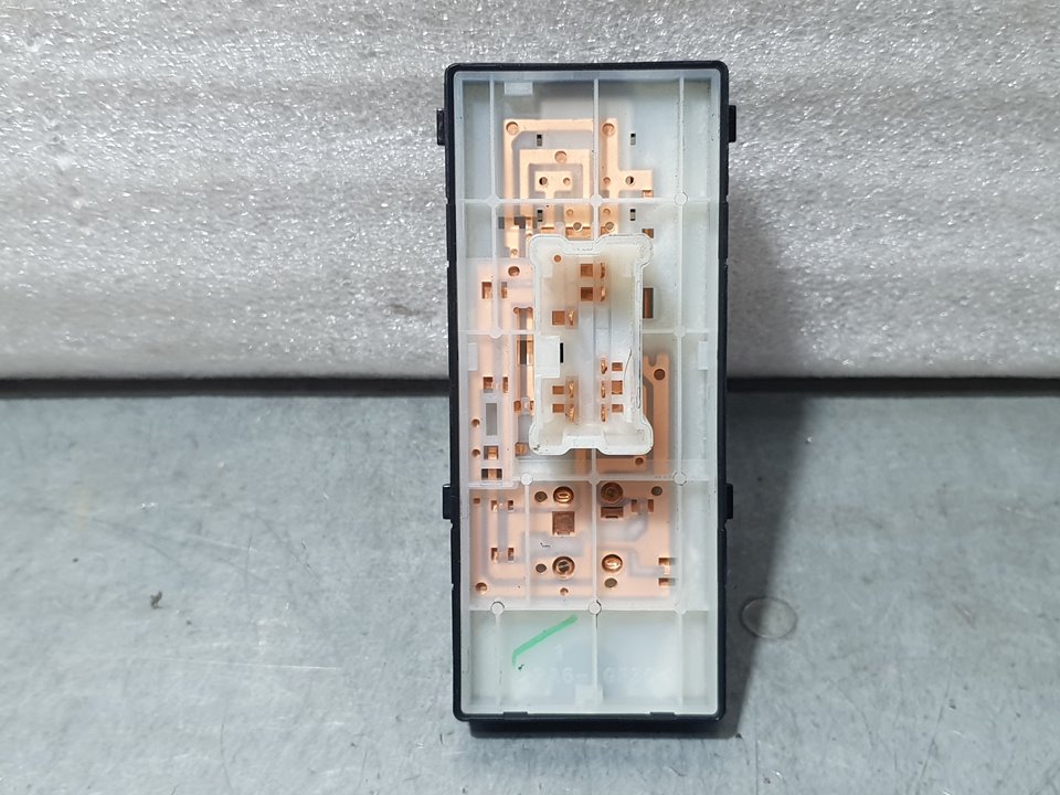 Mando Elevalunas Delantero Derecho para Nissan Pulsar (C13)
