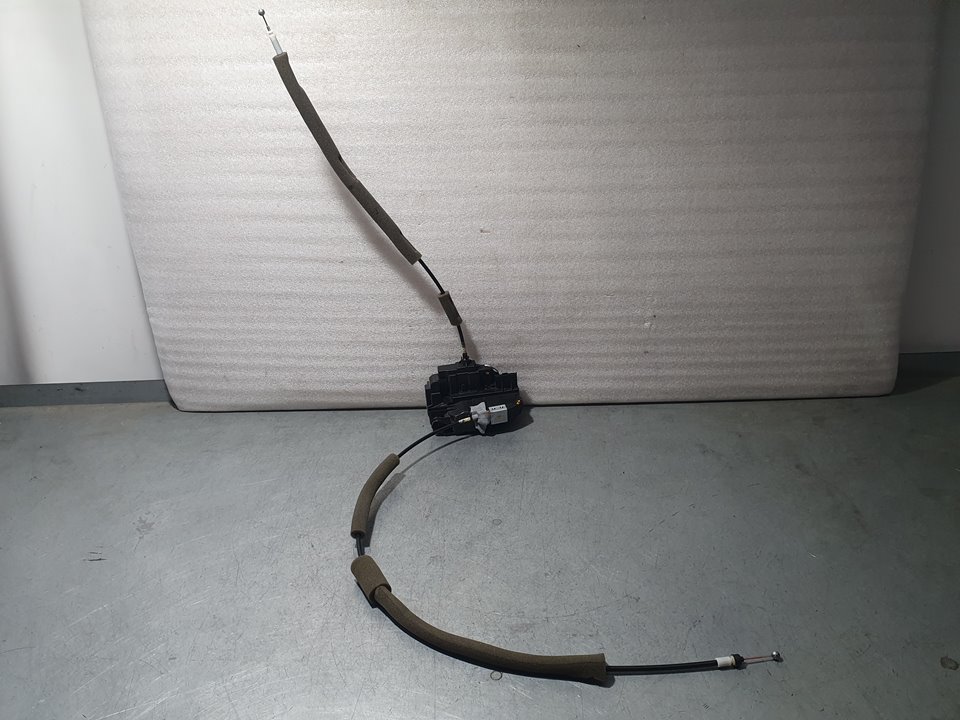 Cerradura Puerta Delantera Derecha para Nissan Pulsar (C13)