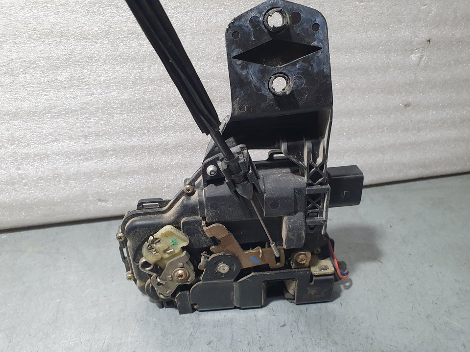Cerradura Puerta Delantera Izquierda para Volkswagen Passat Berlina (3B3)