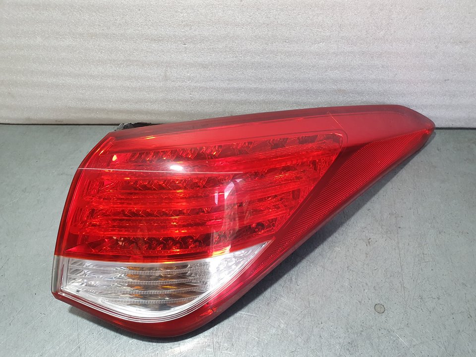 Piloto Trasero Derecho para Hyundai I40