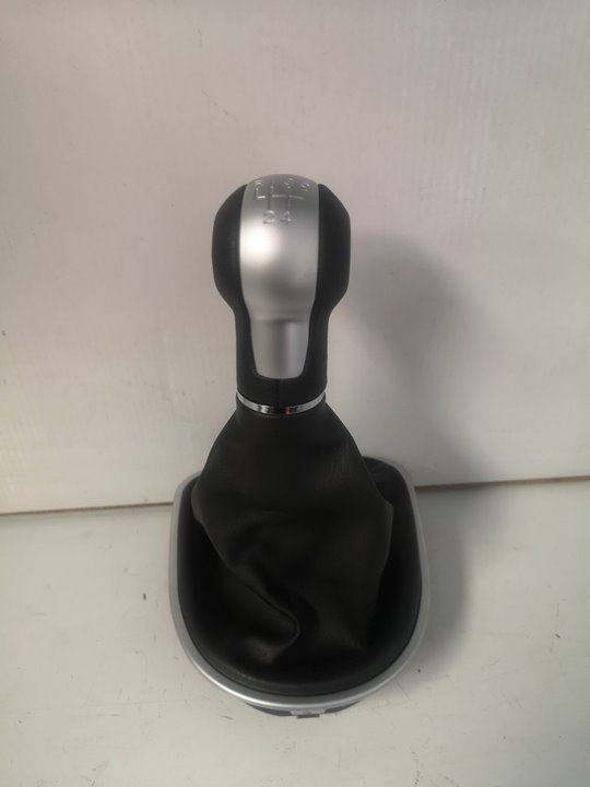 Recambio Pomo  Con Guarnecido para Seat Leon (1P1)