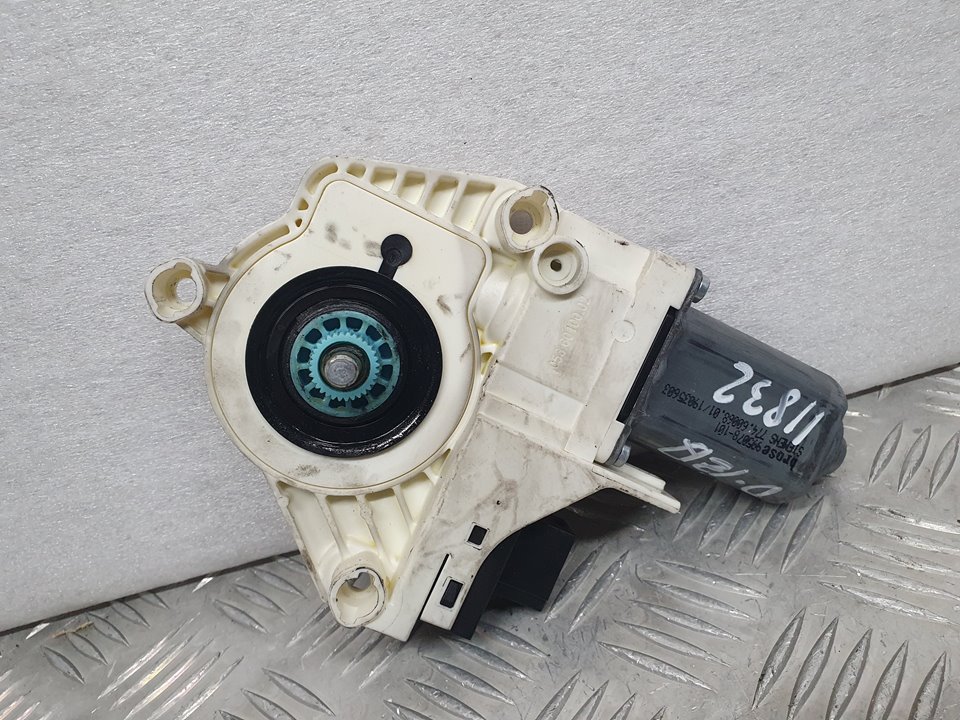Motor Elevalunas Delantero Izquierdo para Audi A6 Berlina (4F2)