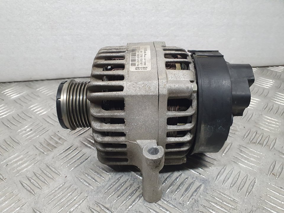 Alternador para Opel Combo D