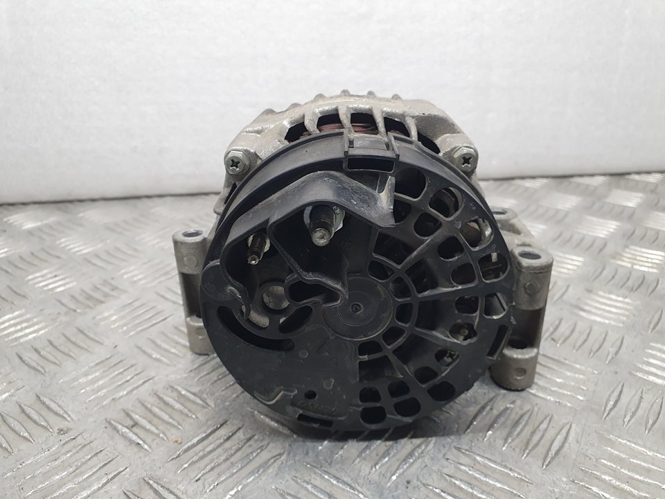 Alternador para Opel Combo D