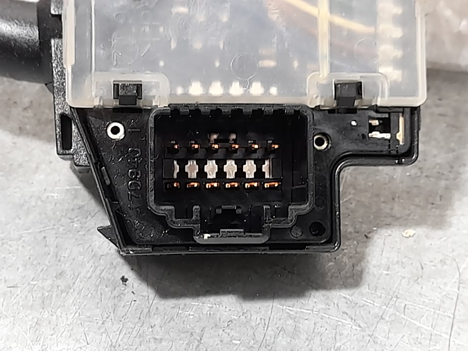 Mando Limpia para Ford Focus Berlina (Cap)