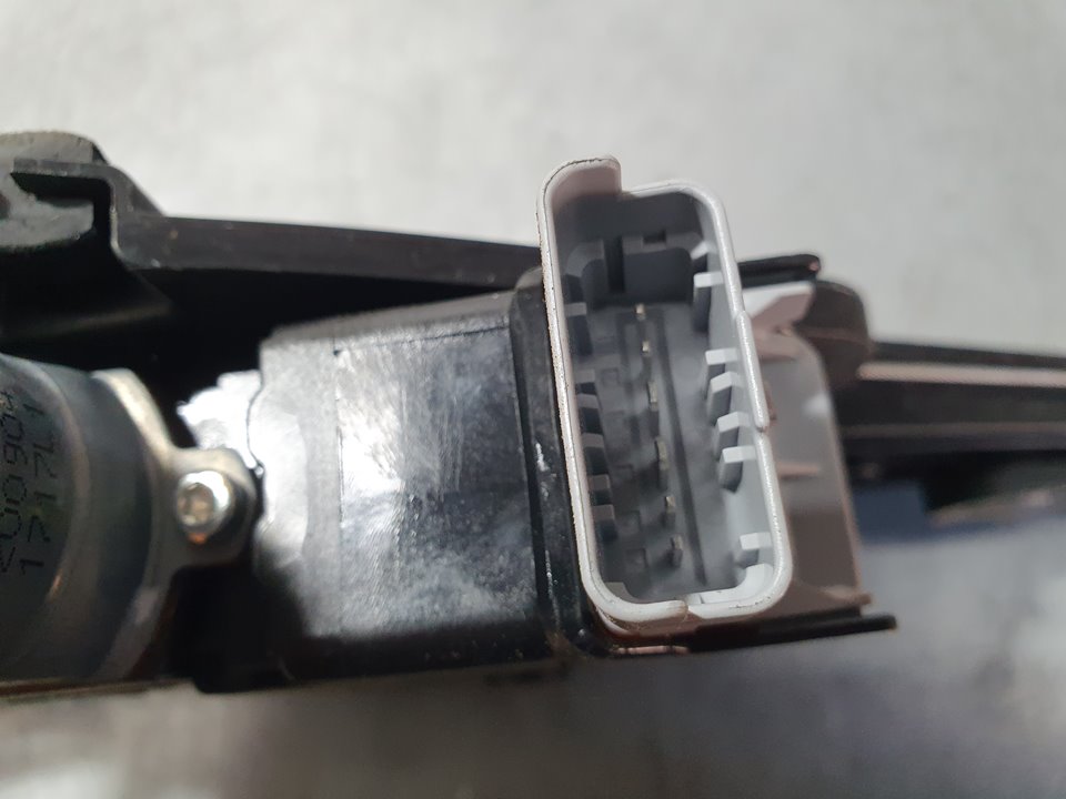 Elevalunas Delantero Derecho para Peugeot 2008 (P1)