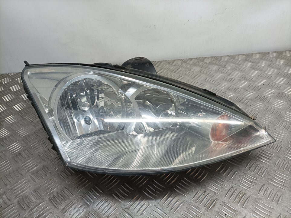 Faro Derecho para Ford Focus Berlina (Cak)