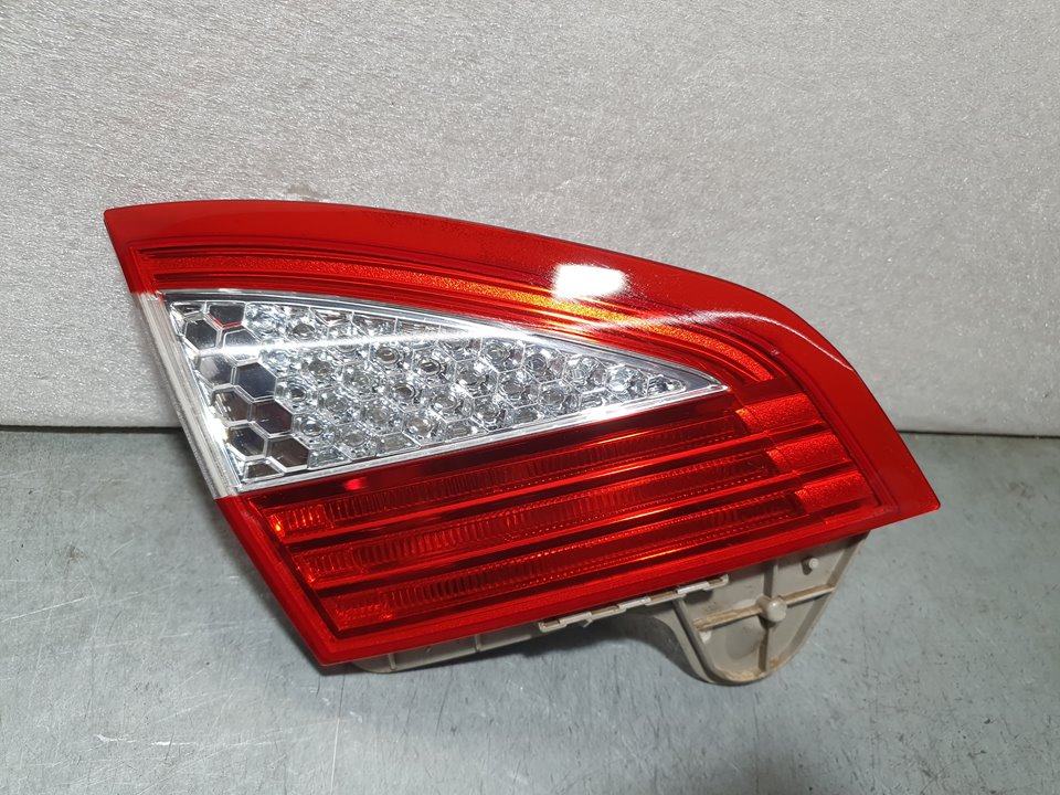 Piloto Trasero Izquierdo para Ford Mondeo Ber. (Ca2)