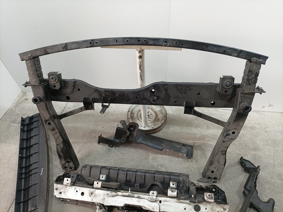 Travesaño Superior para Nissan Qashqai (J11)