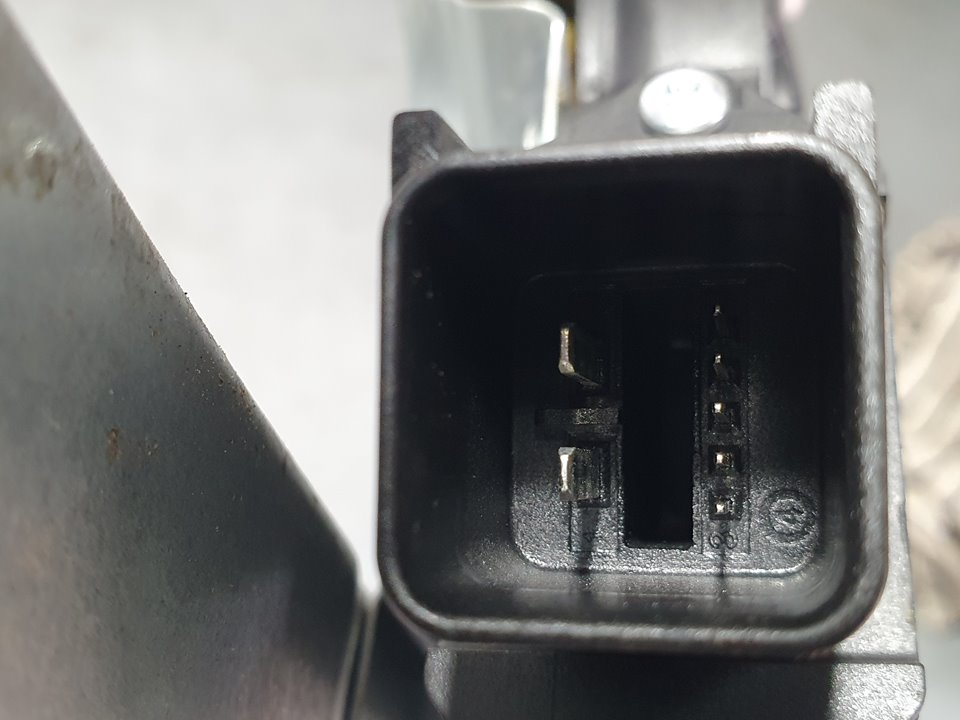Elevalunas Trasero Derecho para Opel Astra J Lim.