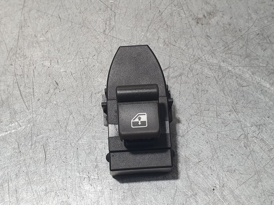 Mando Elevalunas Trasero Izquierdo para Alfa Romeo 159 (140)