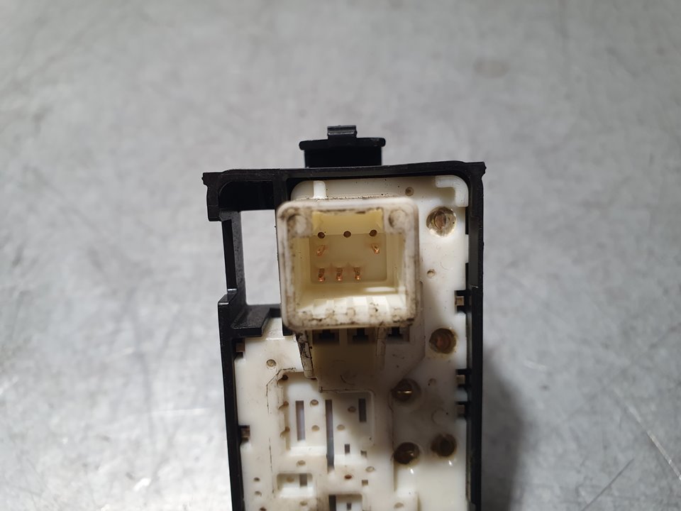 Mando Elevalunas Trasero Izquierdo para Toyota Land Cruiser (J15)