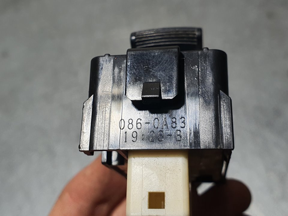 Mando Elevalunas Delantero Derecho para Toyota Land Cruiser (J15)