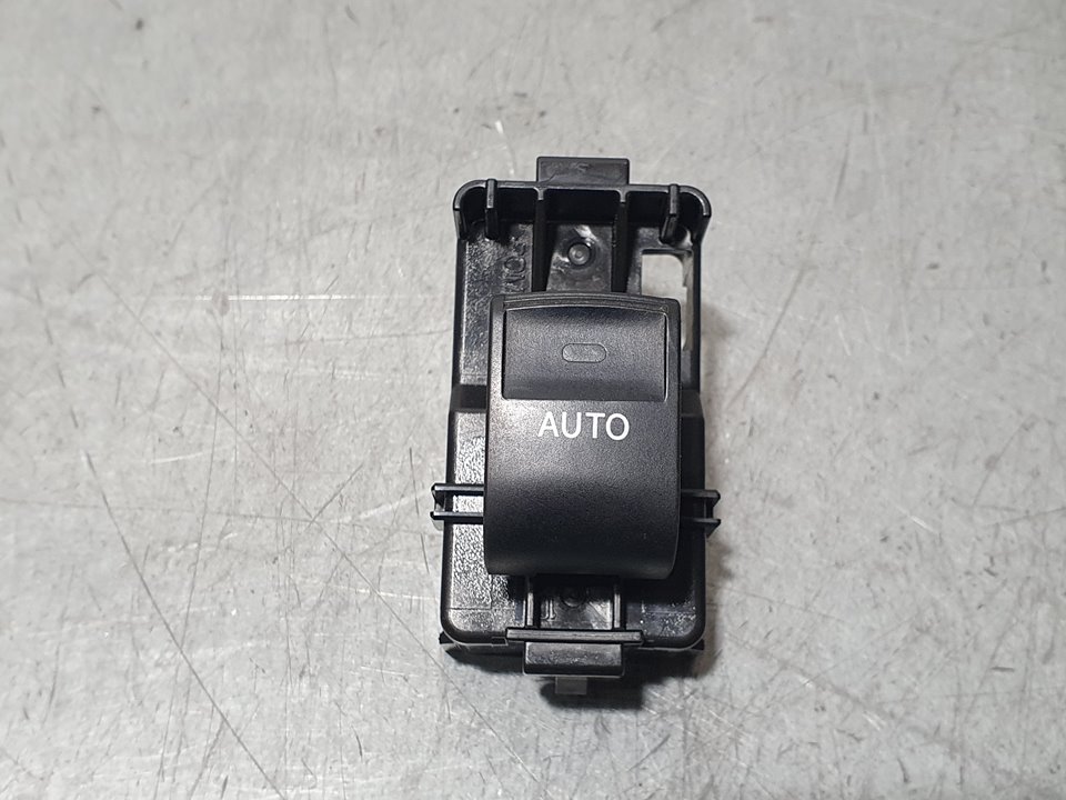 Mando Elevalunas Trasero Derecho para Toyota Land Cruiser (J15)
