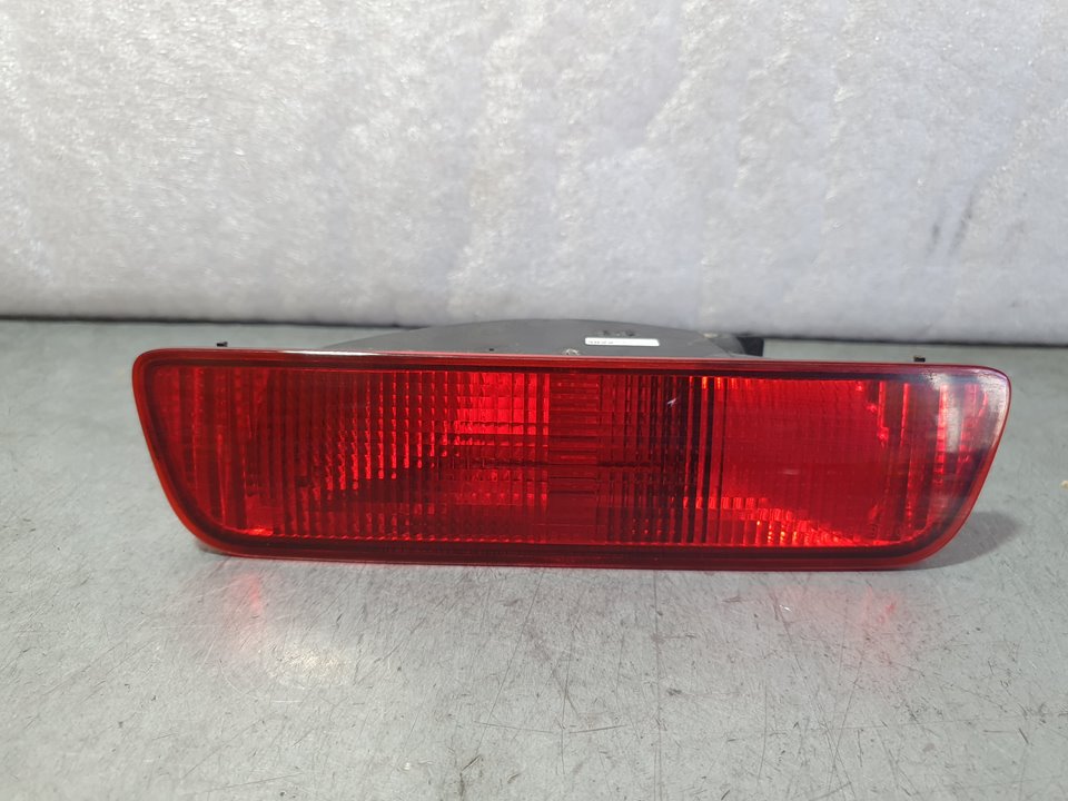 Piloto Trasero Central para Nissan Micra V (K14)