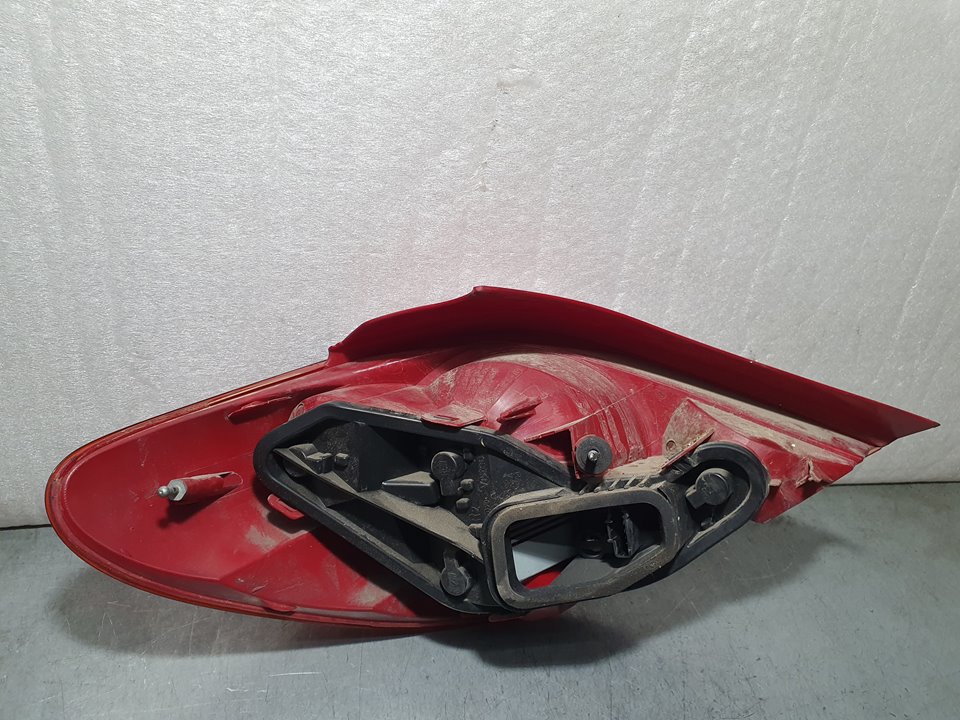 Piloto Trasero Derecho para Peugeot 207