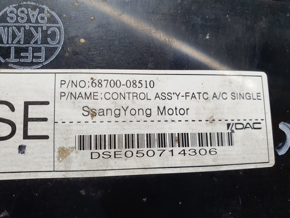 Mando Climatizador para Ssangyong Rexton