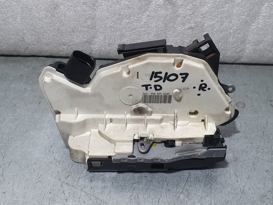 Cerradura Puerta Trasera Derecha para Volkswagen Passat Cc (357)