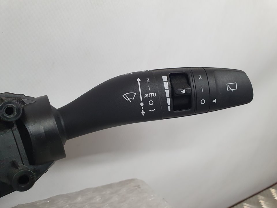 Mando Luces Y Limpia para Kia Rio (Yb)