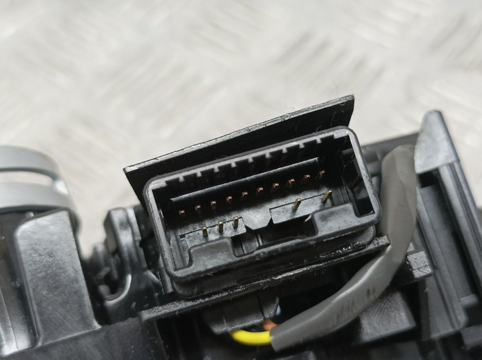 Mando Luces para Toyota Avensis (T27)