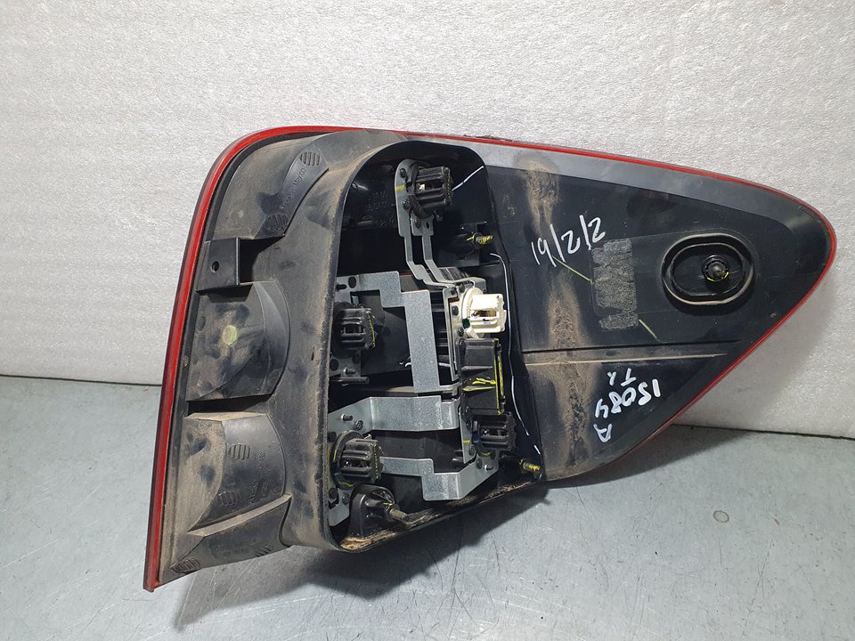 Piloto Trasero Izquierdo para Mercedes-Benz Clase M (W164)