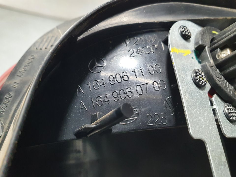 Piloto Trasero Izquierdo para Mercedes-Benz Clase M (W164)