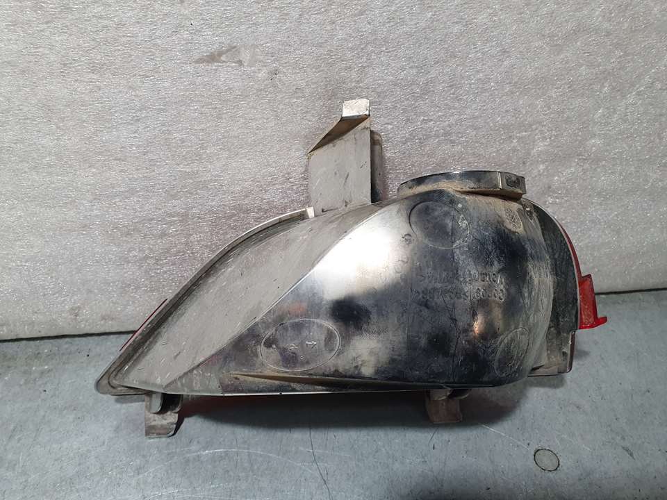 Piloto Trasero Derecho Paragolpes para Dacia Sandero