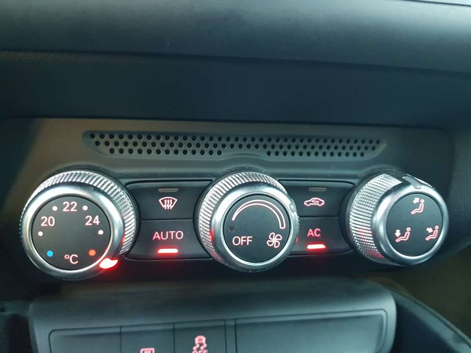 Mando Climatizador para Audi A1 (8X)