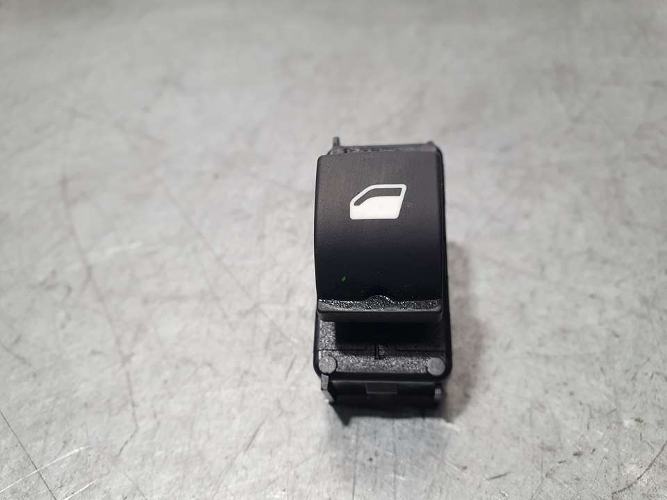 Mando Elevalunas Delantero Derecho para Peugeot 208 (P2)