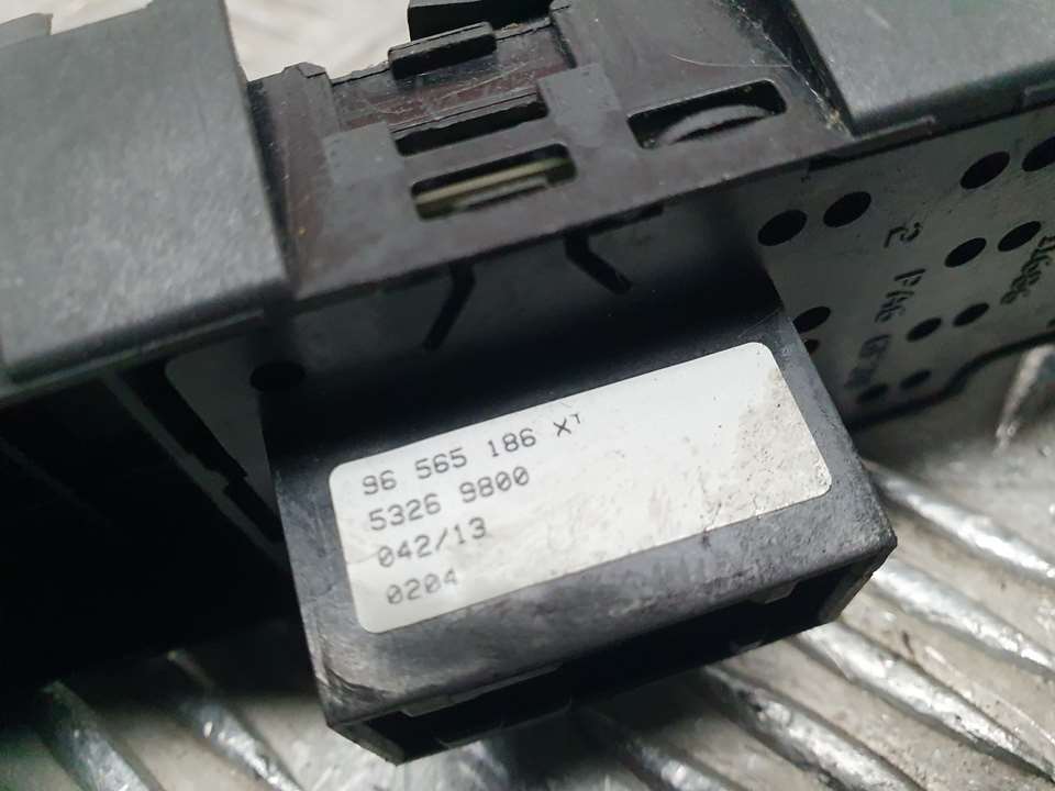 Mando Elevalunas Delantero Izquierdo para Peugeot 308 Sw