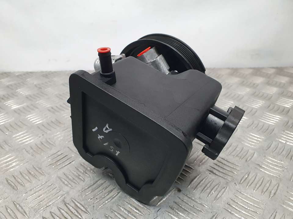 Bomba Direccion para Mercedes-Benz Clase C (W204) Berlina