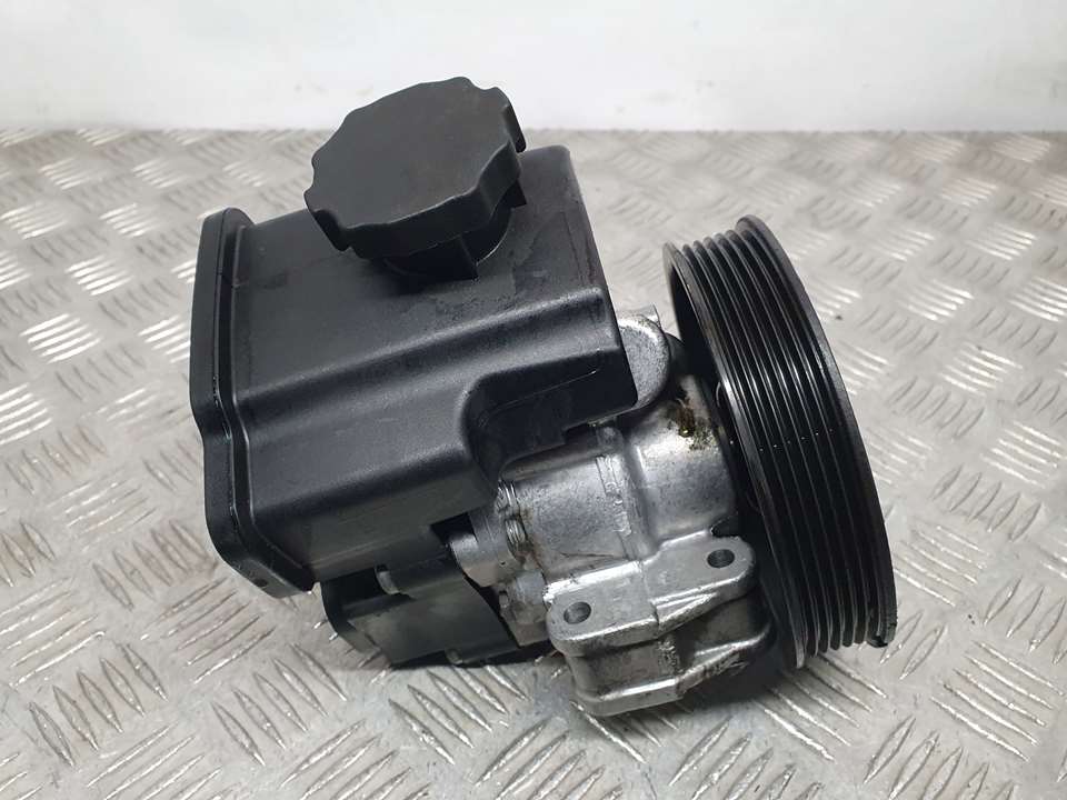 Bomba Direccion para Mercedes-Benz Clase C (W204) Berlina