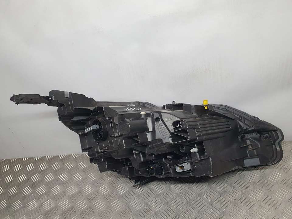 Faro Izquierdo para Peugeot 3008
