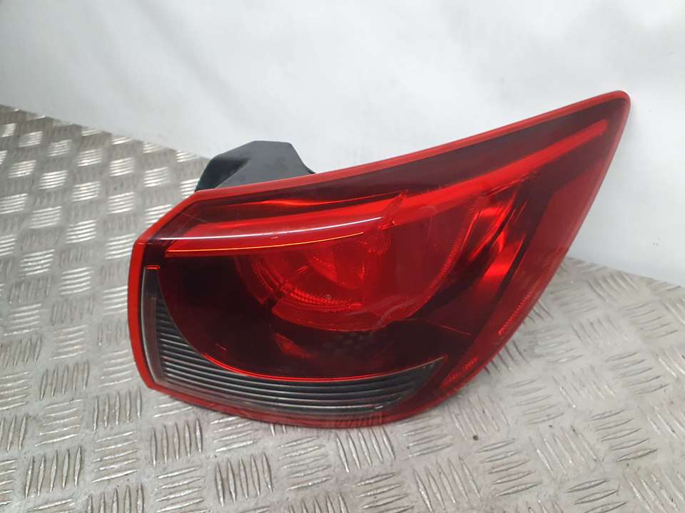 Piloto Trasero Derecho para Mazda 2 Lim. ()