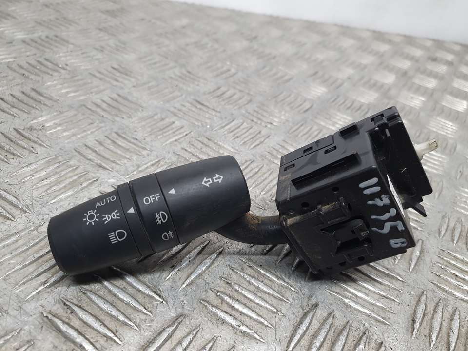 Mando Luces para Mazda 2 Lim. ()