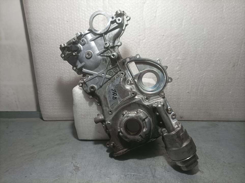 Tapa Distribucion para Toyota Avensis (T27)