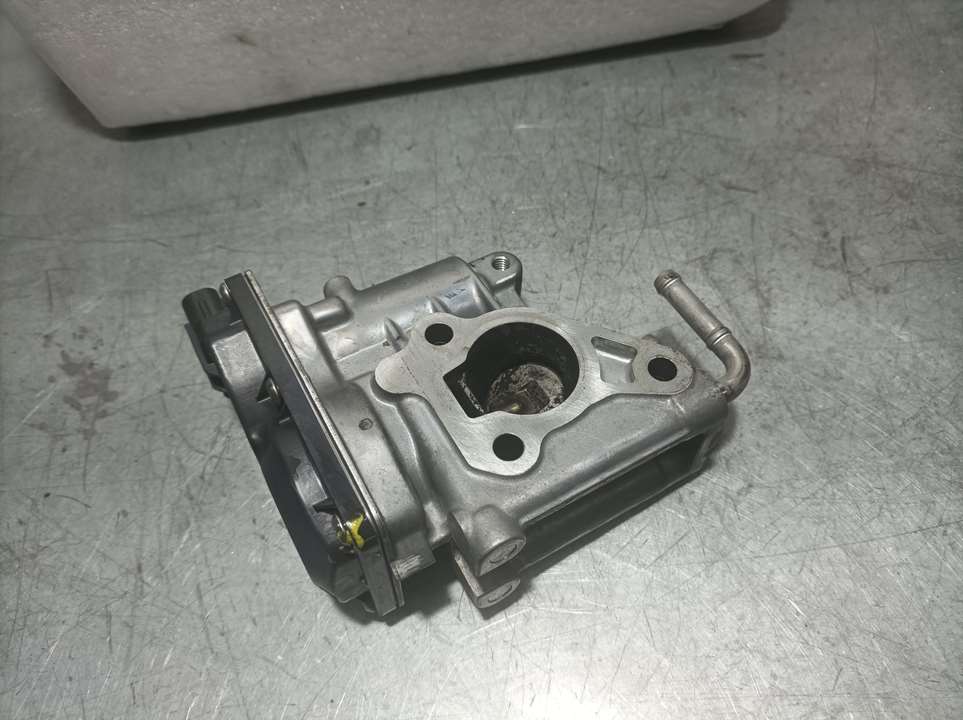 Caja Mariposa Egr para Toyota Avensis (T27)