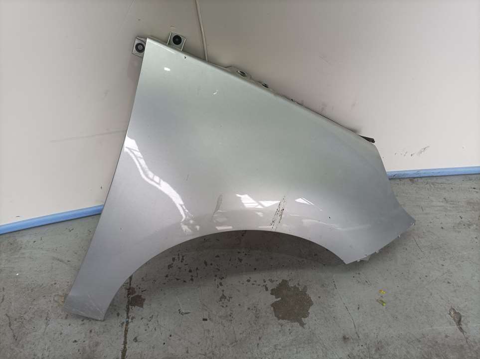 Aleta Delantera Derecha para Renault Scenic Iii