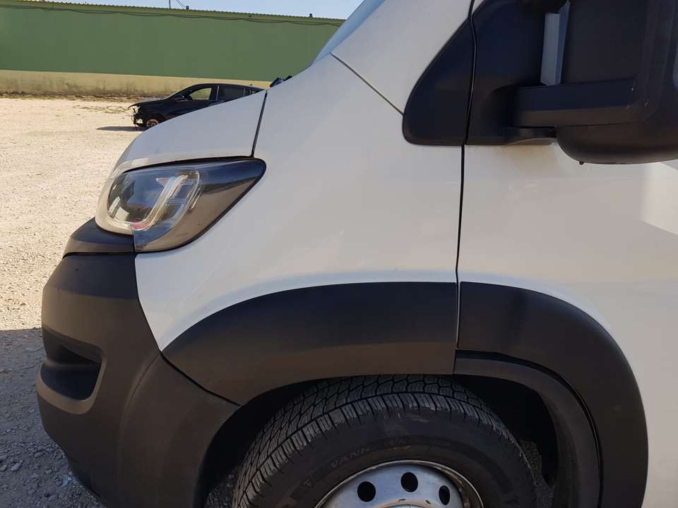 Aleta Delantera Izquierda para Peugeot Boxer Furgón Gran Volumen