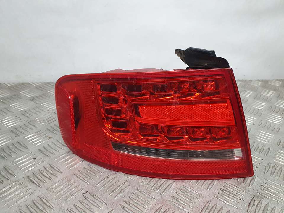 Piloto Trasero Izquierdo para Audi A4 Ber. (B8)