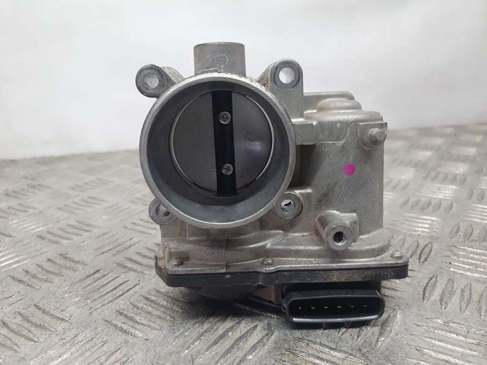 Caja Mariposa para Mazda 2 Lim. ()