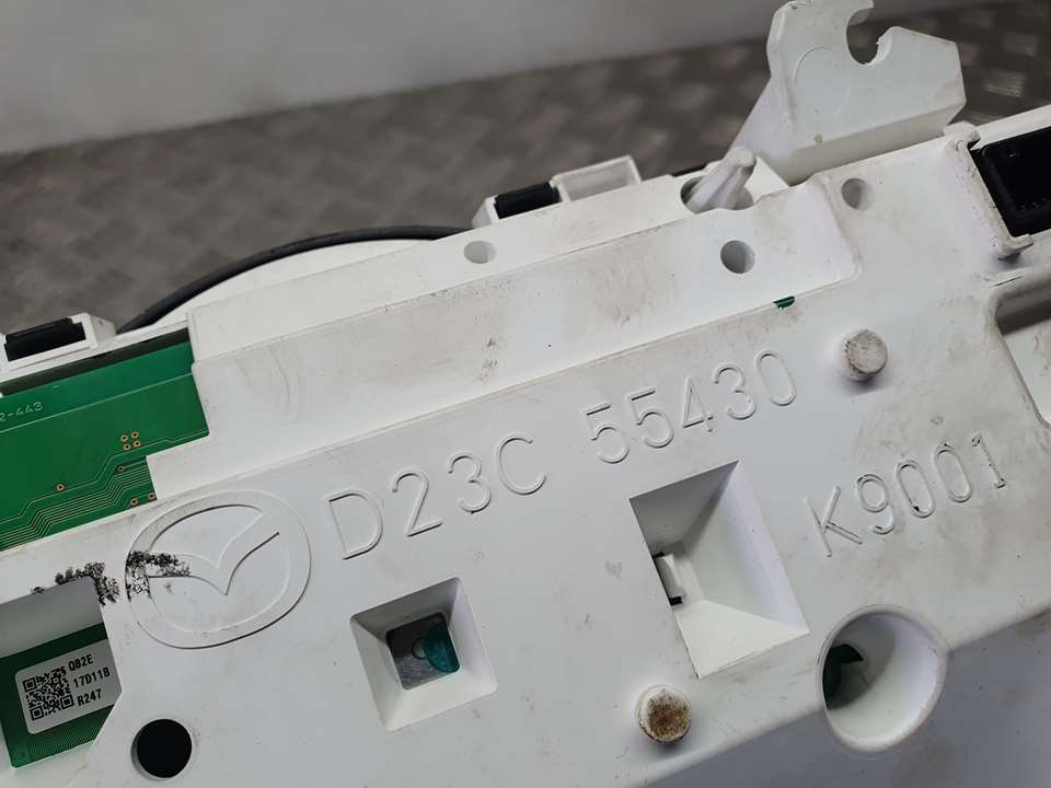 Cuadro Instrumentos para Mazda 2 Lim. ()