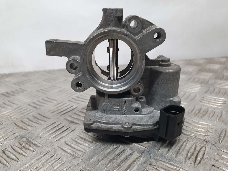 Caja Mariposa para Opel Corsa D