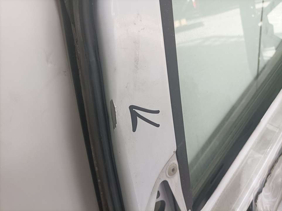 Puerta Delantera Derecha para Nissan Nv 200 (M20)