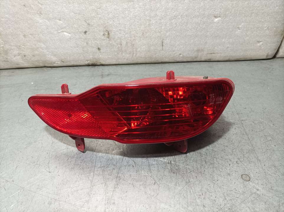 Piloto Trasero Derecho Paragolpes para Peugeot 5008