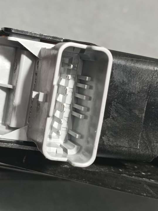 Elevalunas Delantero Derecho para Peugeot 2008 (P1)