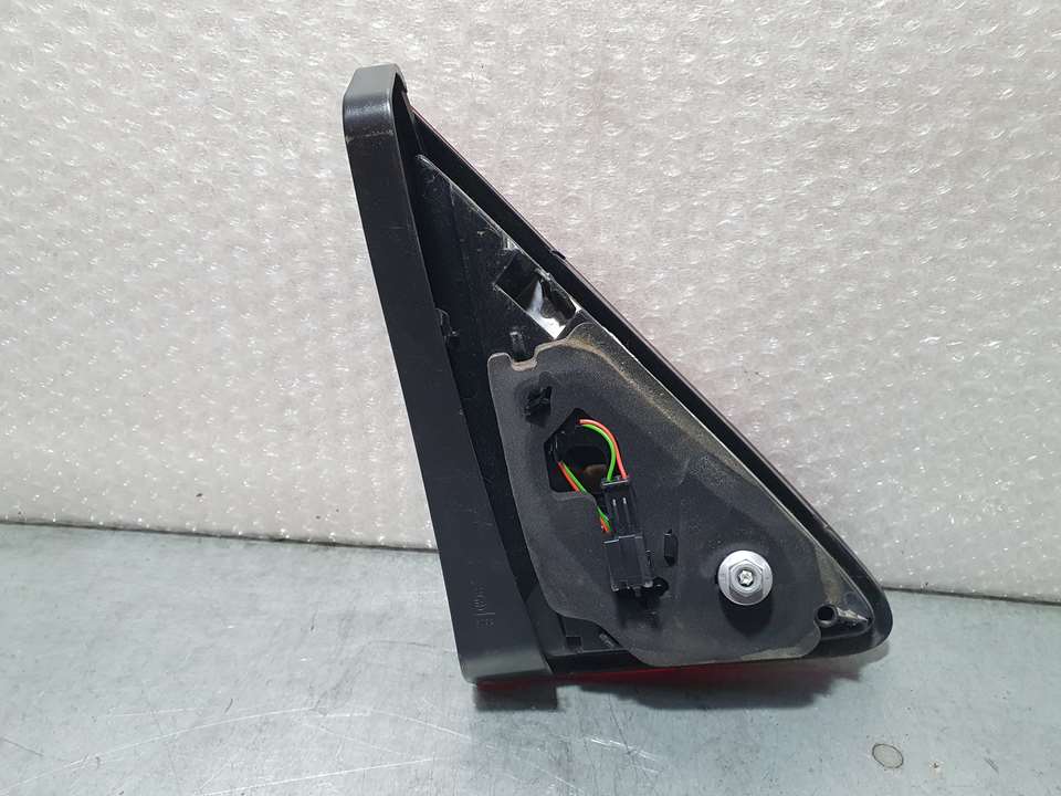 Piloto Trasero Derecho para Peugeot 3008