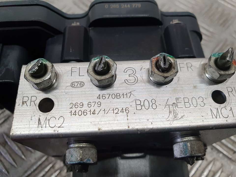 Abs para Mitsubishi Space Star (A00)